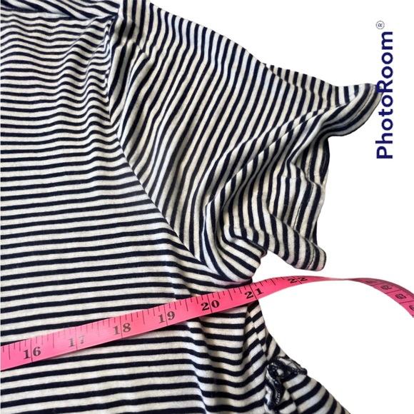 Navy and white striped tshirt with ruffles 2XL - Picture 4 of 5